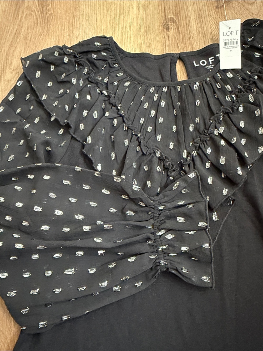 NWT Loft Black Shimmer Dotted Ruffle Collar Sheer Sleeves Metallic Top Medium - Picture 4 of 7
